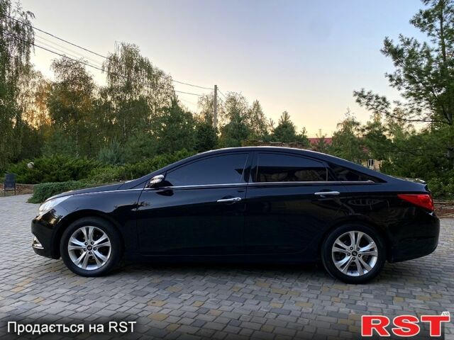 Черный Хендай Соната, объемом двигателя 2.4 л и пробегом 173 тыс. км за 9200 $, фото 5 на Automoto.ua