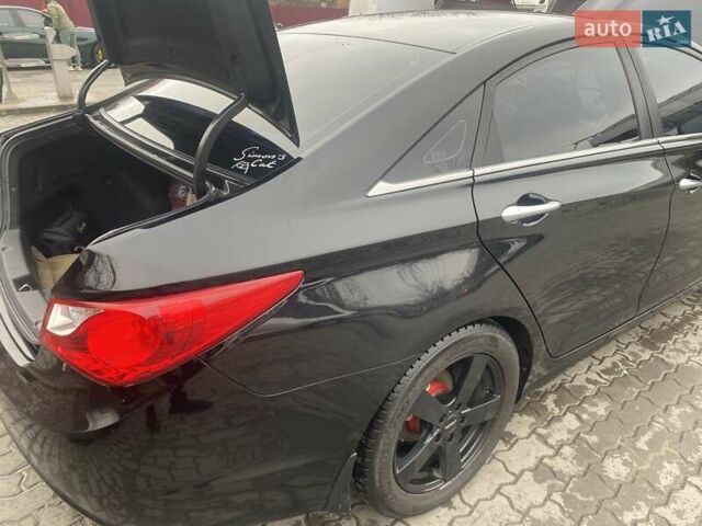 Черный Хендай Соната, объемом двигателя 2.4 л и пробегом 97 тыс. км за 10700 $, фото 9 на Automoto.ua