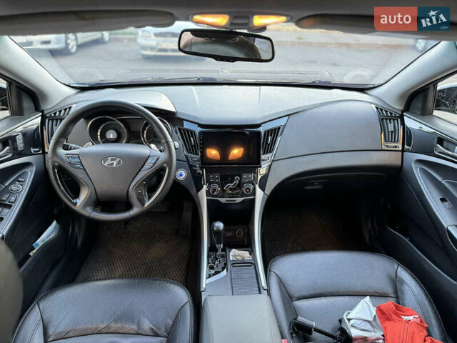 Черный Хендай Соната, объемом двигателя 2.4 л и пробегом 270 тыс. км за 9200 $, фото 35 на Automoto.ua