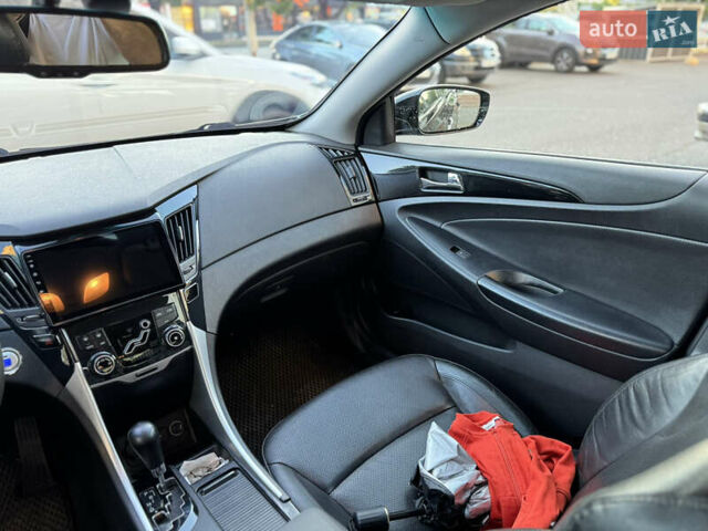 Черный Хендай Соната, объемом двигателя 2.4 л и пробегом 270 тыс. км за 9200 $, фото 34 на Automoto.ua