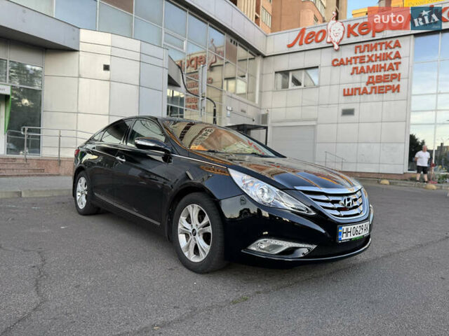 Черный Хендай Соната, объемом двигателя 2.4 л и пробегом 270 тыс. км за 9200 $, фото 3 на Automoto.ua