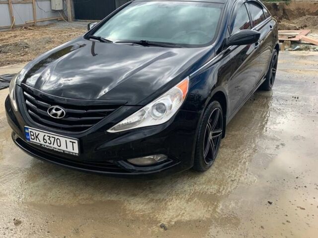 Чорний Хендай Соната, об'ємом двигуна 2.4 л та пробігом 164 тис. км за 8200 $, фото 2 на Automoto.ua