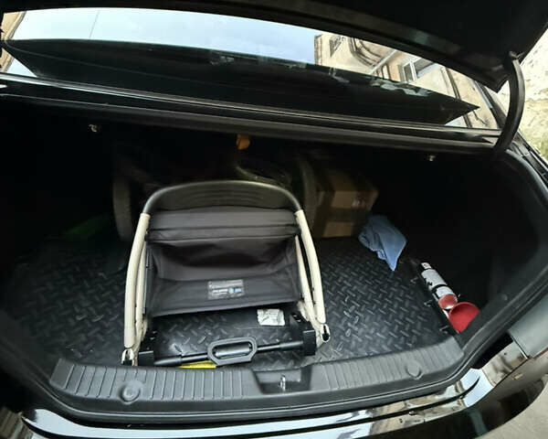 Чорний Хендай Соната, об'ємом двигуна 2 л та пробігом 203 тис. км за 8500 $, фото 3 на Automoto.ua