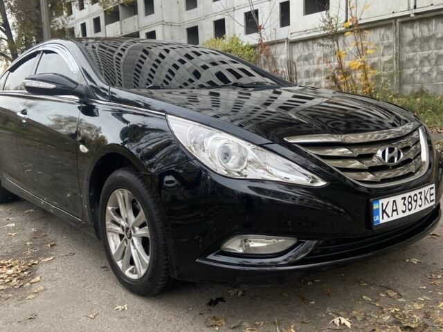 Чорний Хендай Соната, об'ємом двигуна 2 л та пробігом 350 тис. км за 7700 $, фото 2 на Automoto.ua