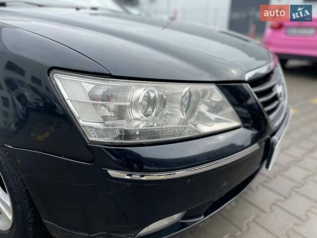 Черный Хендай Соната, объемом двигателя 0 л и пробегом 265 тыс. км за 6500 $, фото 2 на Automoto.ua
