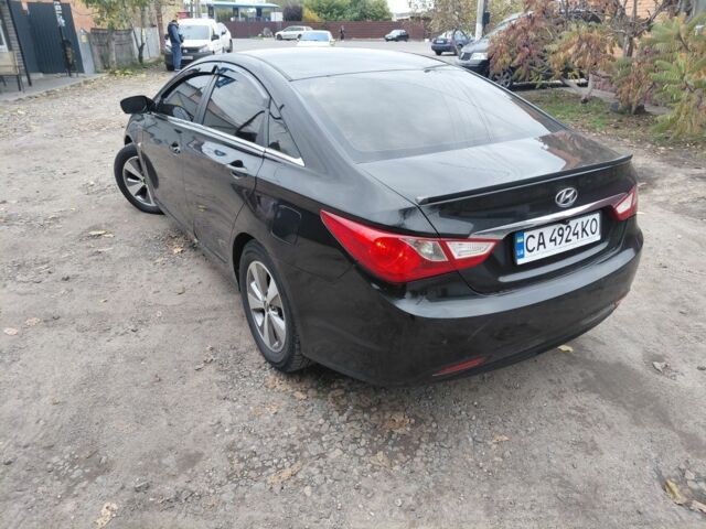 Черный Хендай Соната, объемом двигателя 2 л и пробегом 200 тыс. км за 7000 $, фото 6 на Automoto.ua