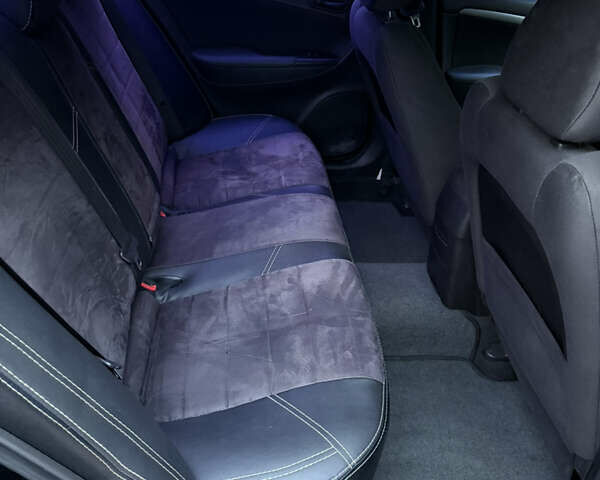 Черный Хендай Соната, объемом двигателя 0 л и пробегом 210 тыс. км за 6550 $, фото 8 на Automoto.ua