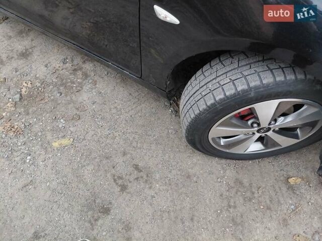 Черный Хендай Соната, объемом двигателя 2 л и пробегом 200 тыс. км за 7000 $, фото 7 на Automoto.ua