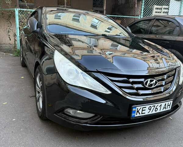 Чорний Хендай Соната, об'ємом двигуна 2 л та пробігом 203 тис. км за 8500 $, фото 5 на Automoto.ua