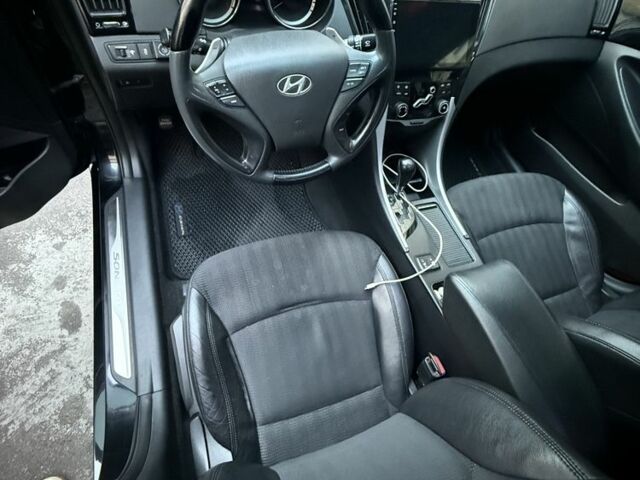 Хендай Соната 2010 в Одессе на Automoto.ua Черный Хендай Соната, объемом двигателя 2 л и пробегом 203 тыс. км за 8500 $, фото 11 на Automoto.ua