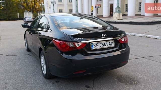 Хендай Соната 2011 в Желтых Водах на Automoto.ua Черный Хендай Соната, объемом двигателя 2 л и пробегом 133 тыс. км за 7800 $, фото 1 на Automoto.ua