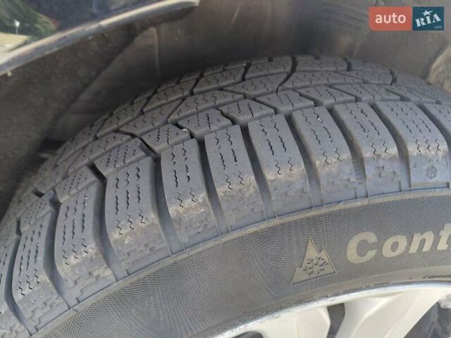 Чорний Хендай Соната, об'ємом двигуна 2 л та пробігом 180 тис. км за 7500 $, фото 17 на Automoto.ua