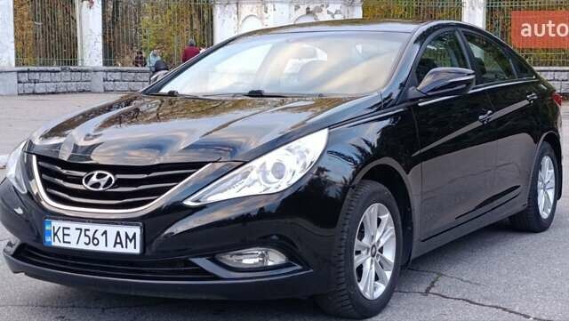 Хендай Соната 2011 в Желтых Водах на Automoto.ua Черный Хендай Соната, объемом двигателя 2 л и пробегом 133 тыс. км за 7800 $, фото 8 на Automoto.ua