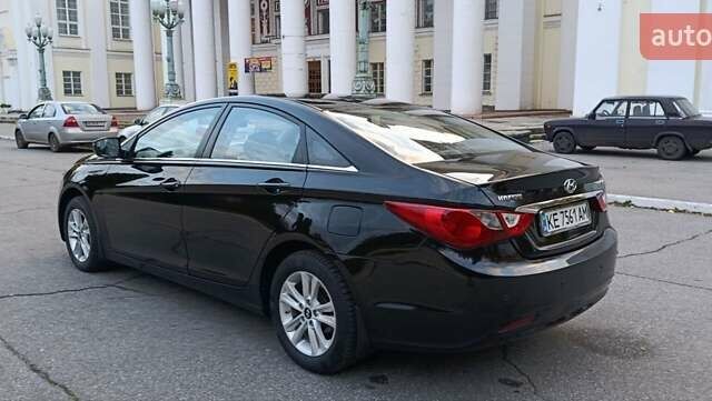Хендай Соната 2011 в Желтых Водах на Automoto.ua Черный Хендай Соната, объемом двигателя 2 л и пробегом 133 тыс. км за 7800 $, фото 6 на Automoto.ua