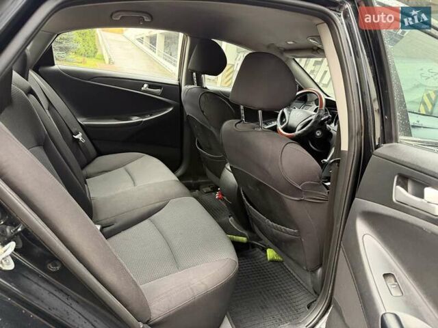 Черный Хендай Соната, объемом двигателя 2 л и пробегом 200 тыс. км за 5999 $, фото 37 на Automoto.ua