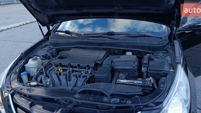 Хендай Соната 2011 в Желтых Водах на Automoto.ua Черный Хендай Соната, объемом двигателя 2 л и пробегом 133 тыс. км за 7800 $, фото 16 на Automoto.ua