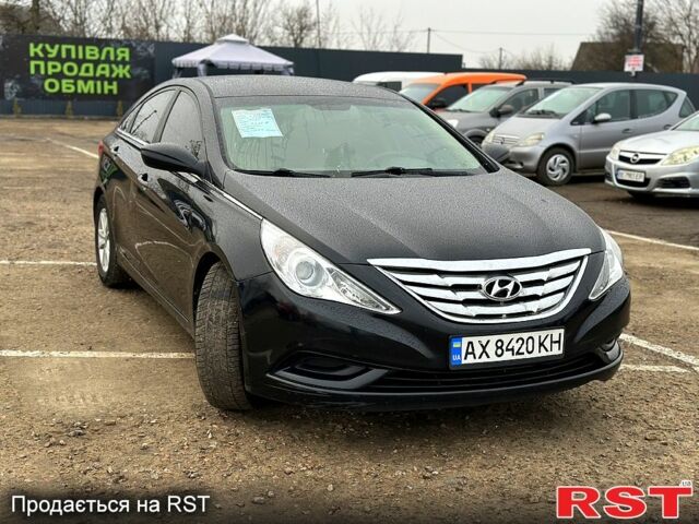Чорний Хендай Соната, об'ємом двигуна 2.4 л та пробігом 144 тис. км за 7600 $, фото 1 на Automoto.ua