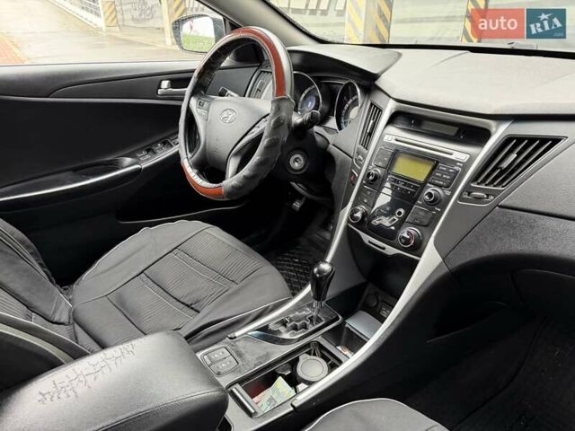 Черный Хендай Соната, объемом двигателя 2 л и пробегом 200 тыс. км за 5999 $, фото 40 на Automoto.ua