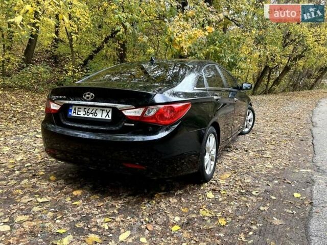 Чорний Хендай Соната, об'ємом двигуна 2.36 л та пробігом 165 тис. км за 9900 $, фото 5 на Automoto.ua