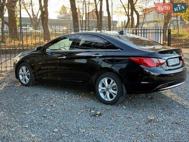 Чорний Хендай Соната, об'ємом двигуна 2.36 л та пробігом 260 тис. км за 8700 $, фото 4 на Automoto.ua