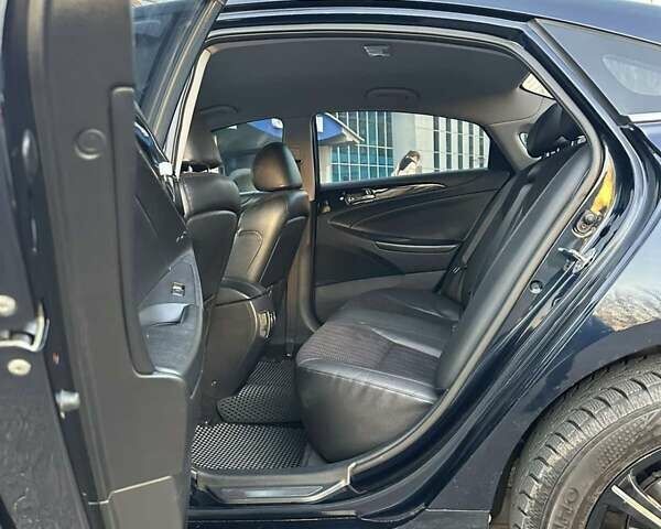 Черный Хендай Соната, объемом двигателя 2 л и пробегом 216 тыс. км за 8750 $, фото 17 на Automoto.ua