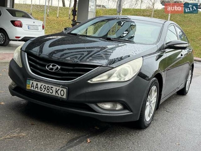 Черный Хендай Соната, объемом двигателя 2 л и пробегом 200 тыс. км за 5999 $, фото 6 на Automoto.ua