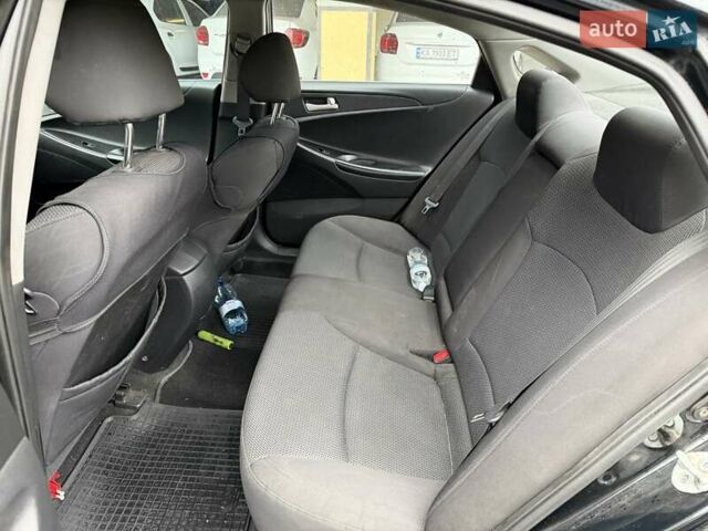 Черный Хендай Соната, объемом двигателя 2 л и пробегом 200 тыс. км за 5999 $, фото 36 на Automoto.ua