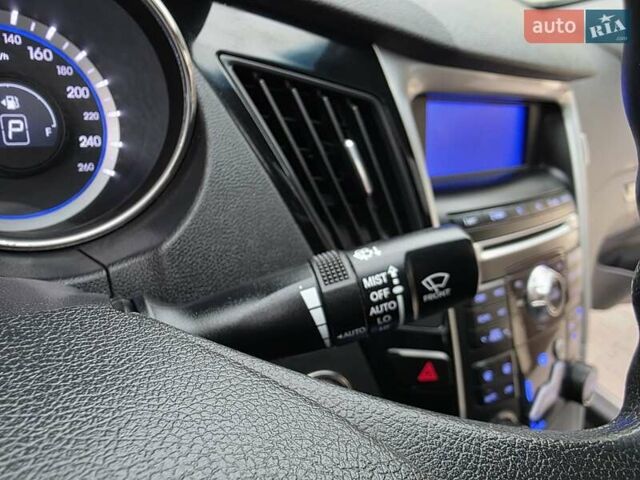 Чорний Хендай Соната, об'ємом двигуна 2.4 л та пробігом 193 тис. км за 7999 $, фото 28 на Automoto.ua