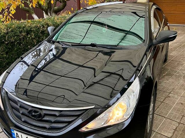 Чорний Хендай Соната, об'ємом двигуна 2 л та пробігом 215 тис. км за 9199 $, фото 2 на Automoto.ua