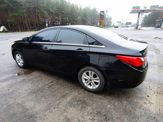 Черный Хендай Соната, объемом двигателя 2 л и пробегом 292 тыс. км за 7000 $, фото 5 на Automoto.ua