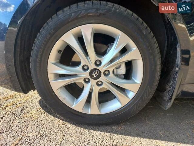 Черный Хендай Соната, объемом двигателя 2.36 л и пробегом 118 тыс. км за 9600 $, фото 42 на Automoto.ua