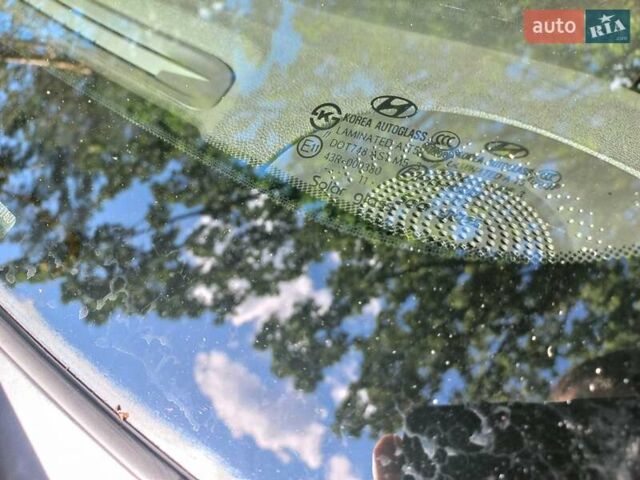 Черный Хендай Соната, объемом двигателя 2.36 л и пробегом 118 тыс. км за 9600 $, фото 44 на Automoto.ua