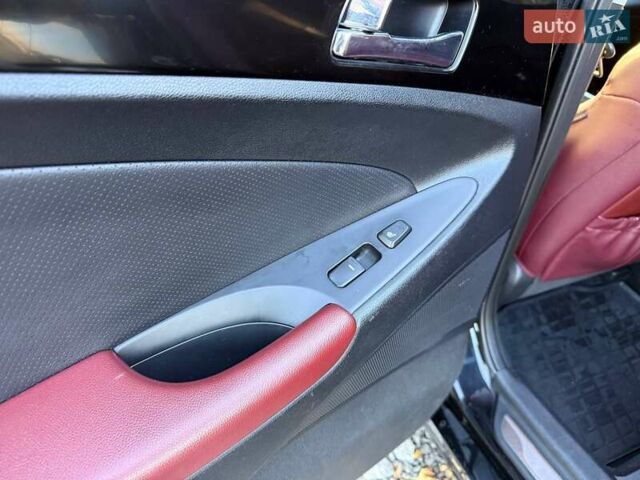 Чорний Хендай Соната, об'ємом двигуна 2.36 л та пробігом 260 тис. км за 8700 $, фото 23 на Automoto.ua