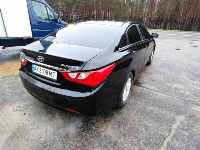 Черный Хендай Соната, объемом двигателя 2 л и пробегом 292 тыс. км за 7000 $, фото 4 на Automoto.ua
