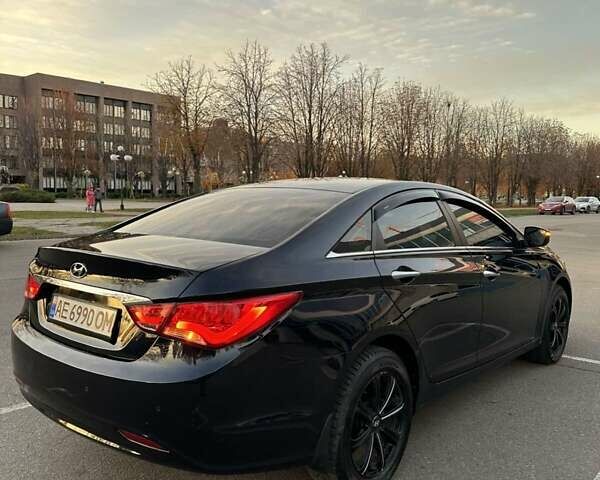Черный Хендай Соната, объемом двигателя 2 л и пробегом 216 тыс. км за 8750 $, фото 10 на Automoto.ua