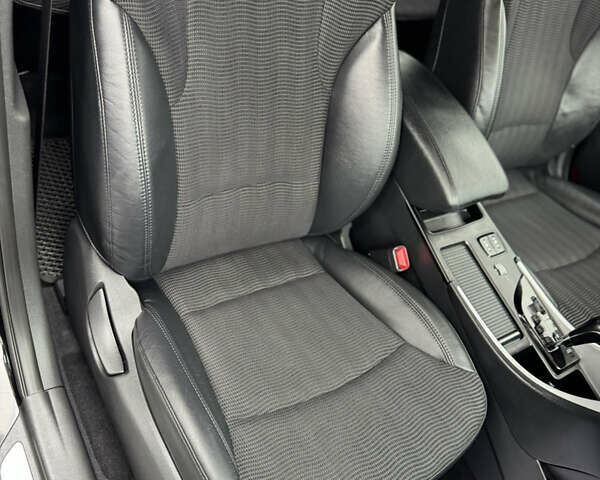 Хендай Соната 2011 у Вінниці на Automoto.ua Чорний Хендай Соната, об'ємом двигуна 2 л та пробігом 118 тис. км за 9500 $, фото 30 на Automoto.ua