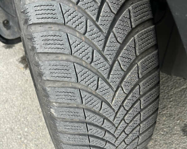 Черный Хендай Соната, объемом двигателя 2 л и пробегом 200 тыс. км за 6800 $, фото 8 на Automoto.ua