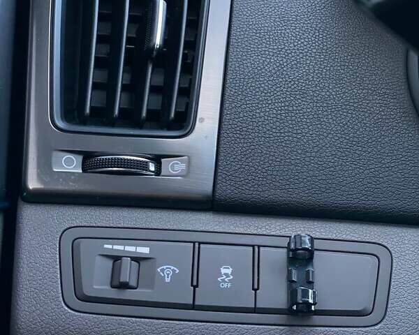 Чорний Хендай Соната, об'ємом двигуна 2.36 л та пробігом 198 тис. км за 8990 $, фото 37 на Automoto.ua