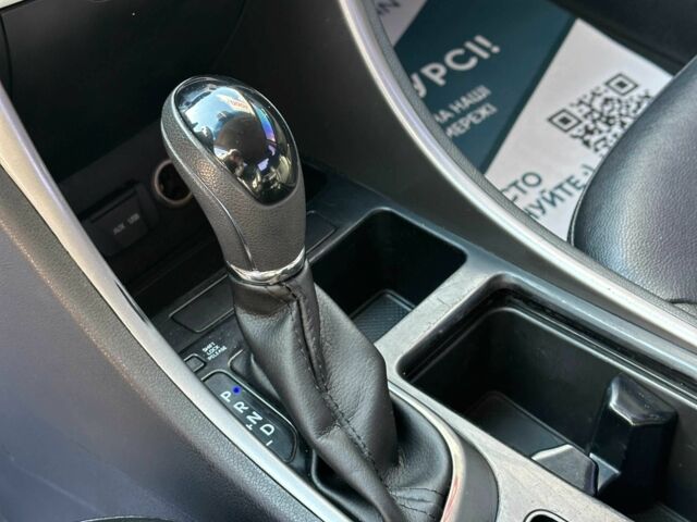 Хендай Соната 2012 в Кривом Роге на Automoto.ua Черный Хендай Соната, объемом двигателя 2 л и пробегом 234 тыс. км за 7900 $, фото 13 на Automoto.ua