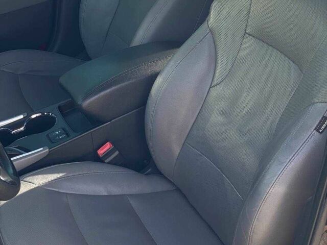 Черный Хендай Соната, объемом двигателя 2.4 л и пробегом 198 тыс. км за 8990 $, фото 14 на Automoto.ua