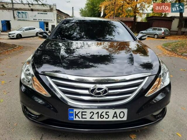 Чорний Хендай Соната, об'ємом двигуна 2.4 л та пробігом 185 тис. км за 8999 $, фото 1 на Automoto.ua