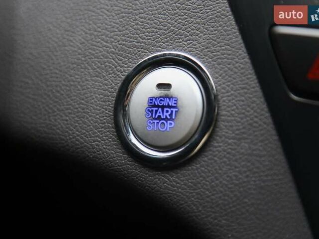 Черный Хендай Соната, объемом двигателя 2.36 л и пробегом 196 тыс. км за 9800 $, фото 21 на Automoto.ua