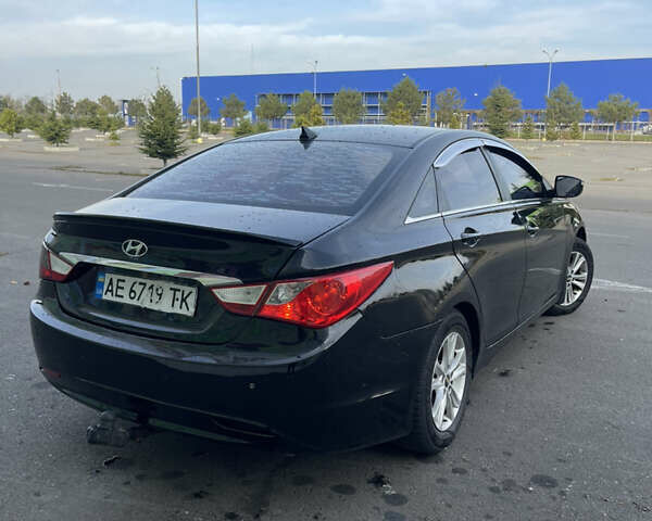 Черный Хендай Соната, объемом двигателя 2 л и пробегом 200 тыс. км за 6800 $, фото 5 на Automoto.ua
