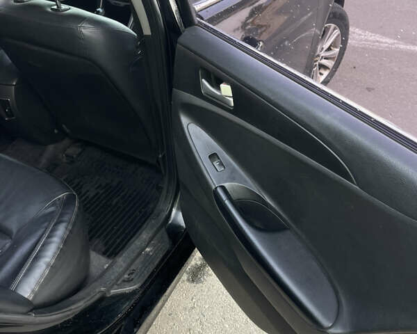 Черный Хендай Соната, объемом двигателя 2 л и пробегом 200 тыс. км за 6800 $, фото 18 на Automoto.ua