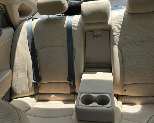 Чорний Хендай Соната, об'ємом двигуна 2.4 л та пробігом 174 тис. км за 9000 $, фото 10 на Automoto.ua