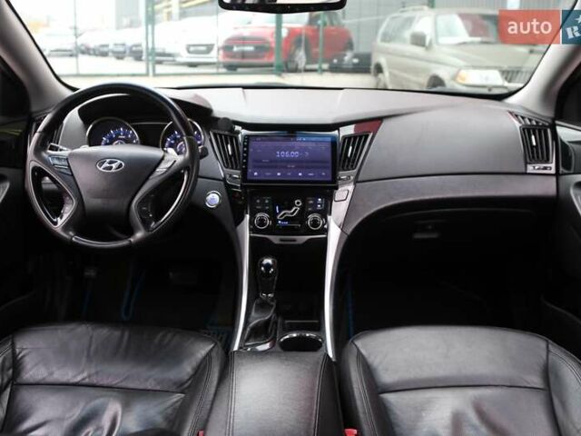 Хендай Соната 2012 в Киеве на Automoto.ua Черный Хендай Соната, объемом двигателя 2 л и пробегом 180 тыс. км за 9000 $, фото 13 на Automoto.ua