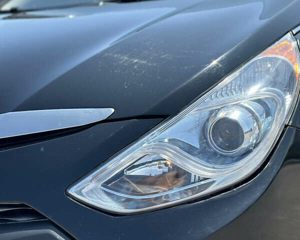 Чорний Хендай Соната, об'ємом двигуна 2.4 л та пробігом 174 тис. км за 9000 $, фото 8 на Automoto.ua