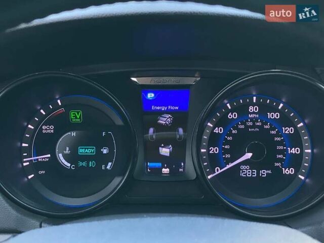 Чорний Хендай Соната, об'ємом двигуна 2.36 л та пробігом 198 тис. км за 8990 $, фото 28 на Automoto.ua