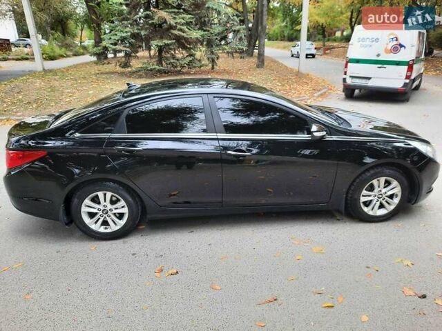 Черный Хендай Соната, объемом двигателя 2.4 л и пробегом 185 тыс. км за 8999 $, фото 8 на Automoto.ua
