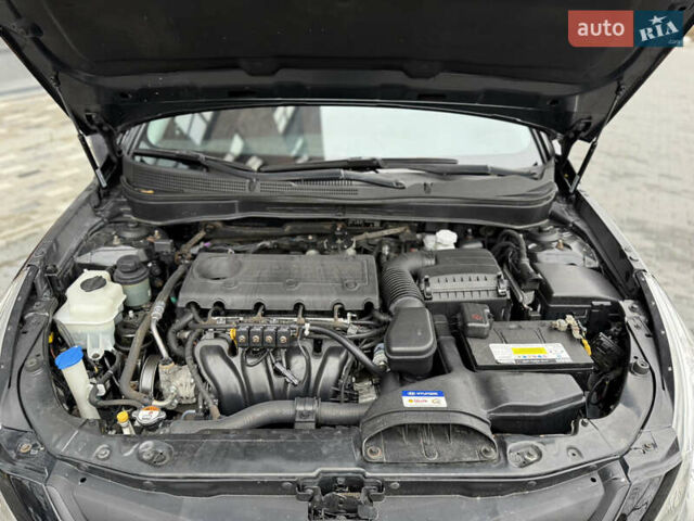 Черный Хендай Соната, объемом двигателя 2.4 л и пробегом 188 тыс. км за 12000 $, фото 38 на Automoto.ua